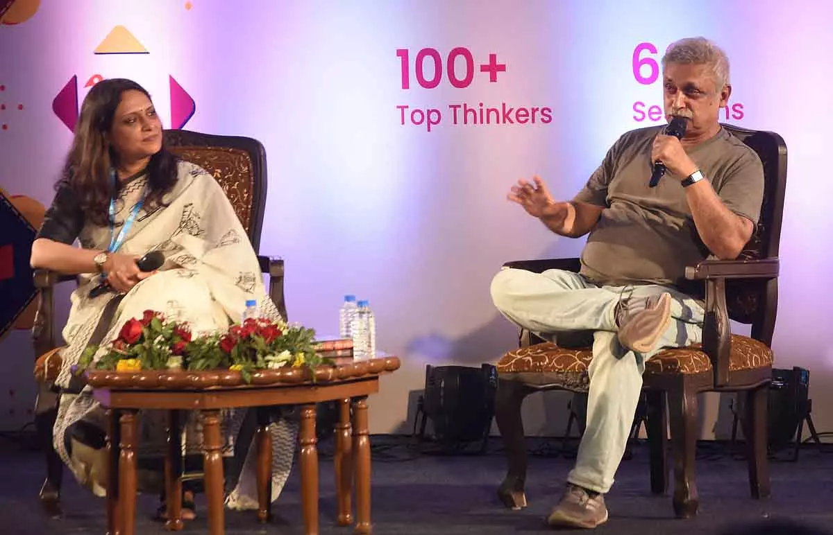 कविताएँ भावनाओं से निकलती हैं, प्लानिंग से नहीं: Piyush Mishra कविताएँ भावनाओं से निकलती हैं, प्लानिंग से नहीं: Piyush Mishra