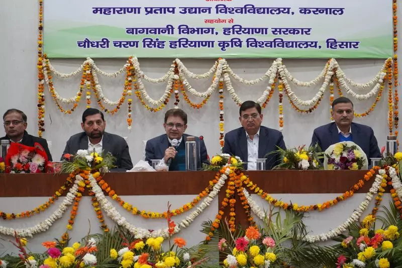Haryana : वैज्ञानिकों और अधिकारियों से किसानों के लिए प्रोएक्टिव टेक्नोलॉजी बनाने का आग्रह Haryana : वैज्ञानिकों और अधिकारियों से किसानों के लिए प्रोएक्टिव टेक्नोलॉजी बनाने का आग्रह