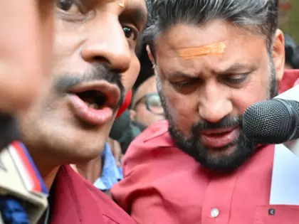 स्वास्थ्य बिगड़ने पर गिरफ्तार Sabarimala पुजारी को अस्पताल भेजा गया स्वास्थ्य बिगड़ने पर गिरफ्तार Sabarimala पुजारी को अस्पताल भेजा गया
