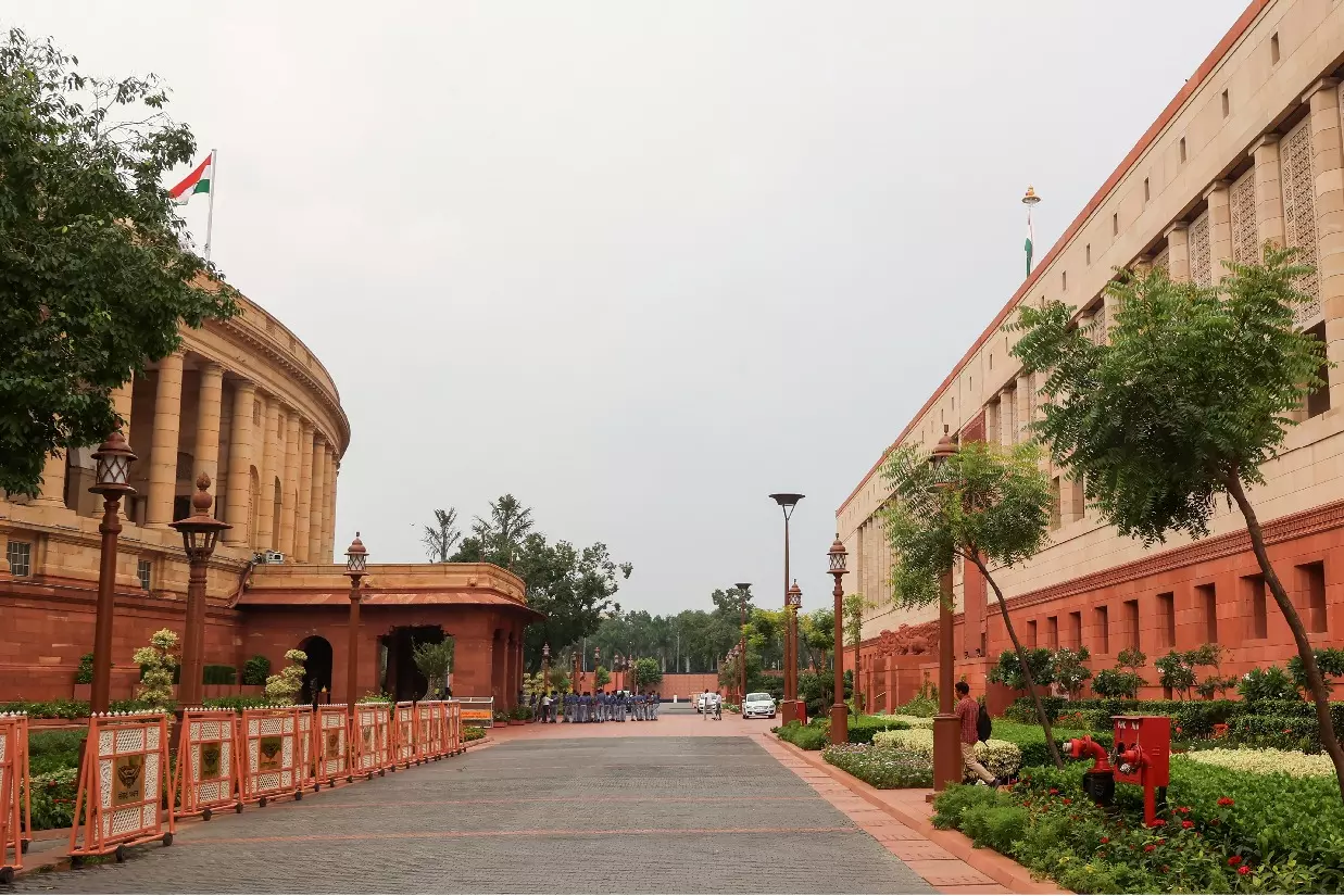 संसद का बजट सत्र 28 जनवरी से शुरू होगा, बजट रविवार को होने की संभावना संसद का बजट सत्र 28 जनवरी से शुरू होगा, बजट रविवार को होने की संभावना