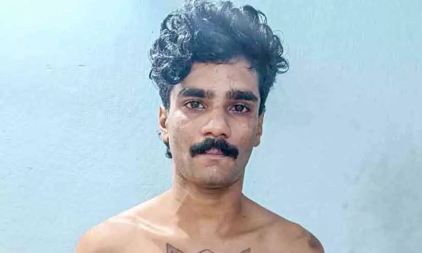 Kerala : चाकूबाजी की घटना में युवक गिरफ्तार Kerala : चाकूबाजी की घटना में युवक गिरफ्तार