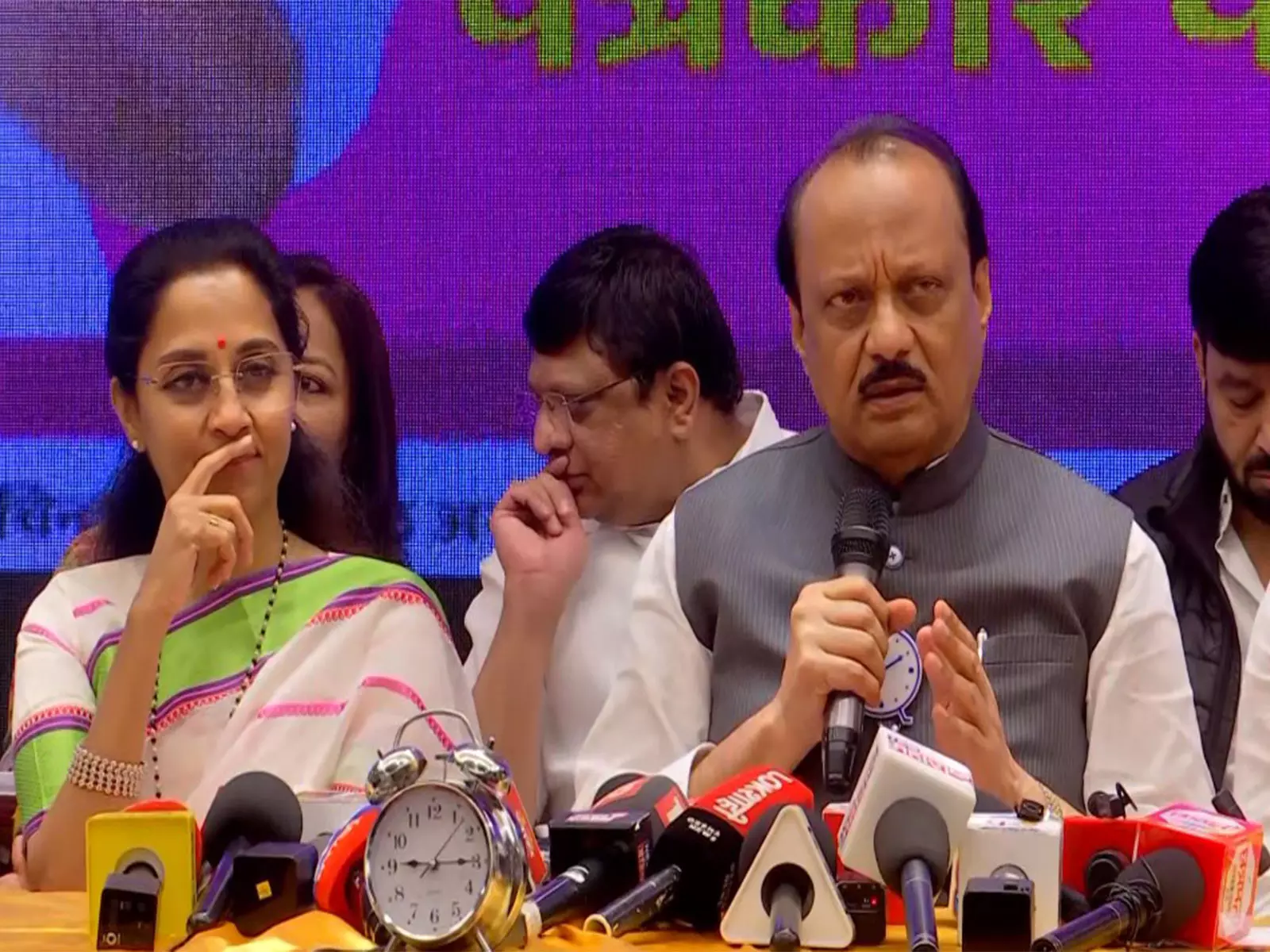 पुणे नगर निगम चुनाव: एनसीपी और NCP एसपी का संयुक्त घोषणापत्र पुणे नगर निगम चुनाव: एनसीपी और NCP एसपी का संयुक्त घोषणापत्र