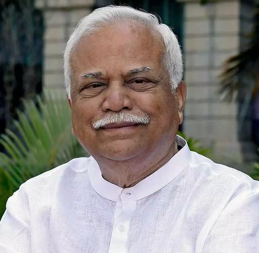 केंद्र को MNREGA का नाम बदलने का फैसला वापस ले लेना चाहिए: RV Deshpande केंद्र को MNREGA का नाम बदलने का फैसला वापस ले लेना चाहिए: RV Deshpande