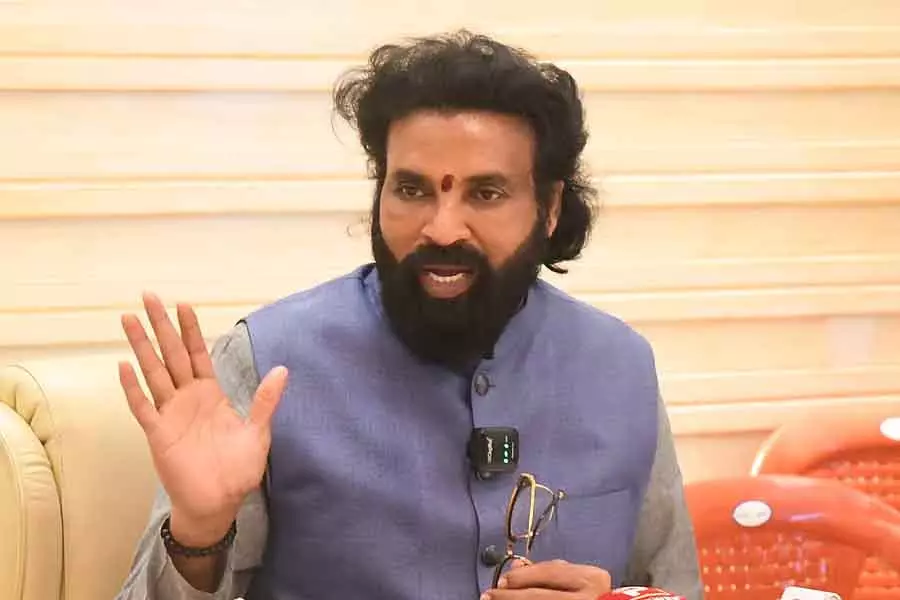 भ्रष्टाचार से बचने के लिए जी राम जी योजना: Former Minister B. Sriramulu भ्रष्टाचार से बचने के लिए जी राम जी योजना: Former Minister B. Sriramulu
