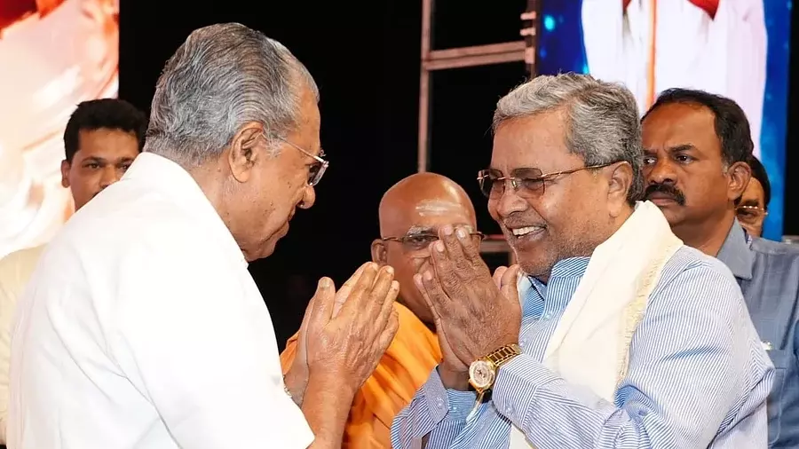 Kerala CM विजयन ने मलयालम भाषा बिल पर सिद्धारमैया की चिंताओं को खारिज किया Kerala CM विजयन ने मलयालम भाषा बिल पर सिद्धारमैया की चिंताओं को खारिज किया