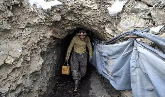 Afghanistan: खदान में दम घुटने से 4 खनिकों की मौत Afghanistan: खदान में दम घुटने से 4 खनिकों की मौत
