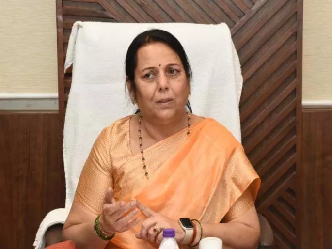 PMC Election 2026: डॉ. नीलम गोरहे ने पुणे के लिए शब्द शिवसेना के वादे पेश किए PMC Election 2026: डॉ. नीलम गोरहे ने पुणे के लिए शब्द शिवसेना के वादे पेश किए