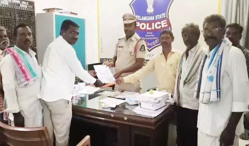 Pastor पर 1.5 करोड़ रुपये की टोपी को लेकर शिकायतें, कार्रवाई की मांग Pastor पर 1.5 करोड़ रुपये की टोपी को लेकर शिकायतें, कार्रवाई की मांग