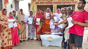 voter list में कथित हेरफेर को लेकर SP कार्यकर्ताओं को FIR दर्ज कराने का निर्देश