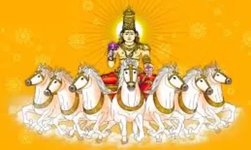 Surya Dev Ki Aarti: रविवार के दिन इस आरती से प्रसन्न होंगे नवग्रहों के राजा सूर्यदेव Surya Dev Ki Aarti: रविवार के दिन इस आरती से प्रसन्न होंगे नवग्रहों के राजा सूर्यदेव