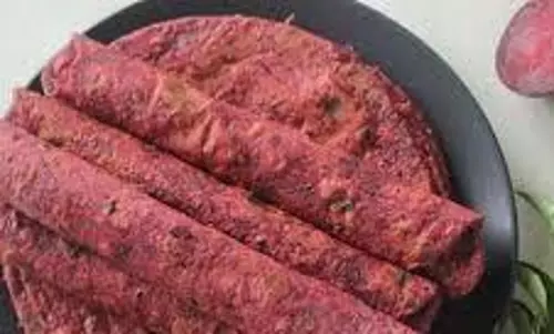 Oats Beetroot Chilla: नाश्ते के लिए परफेक्ट है ये ओट्स बीटरूट चीला Oats Beetroot Chilla: नाश्ते के लिए परफेक्ट है ये ओट्स बीटरूट चीला