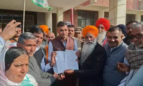 BKU (चरुणी) ने कुरुक्षेत्र में धान घोटाले की सीबीआई जांच की मांग की BKU (चरुणी) ने कुरुक्षेत्र में धान घोटाले की सीबीआई जांच की मांग की