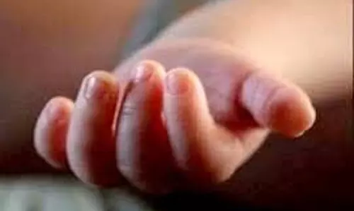 Up News:  खेलते समय बाल्टी में गिरा  मासूम, मौत से मचा कोहराम