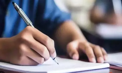 ब्लूटूथ सेट कर पुलिस भर्ती परीक्षा दे रहा नकलची अरेस्ट