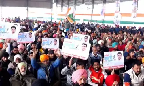 सीएम पद की दौड़ में नहीं: Warring सीएम पद की दौड़ में नहीं: Warring