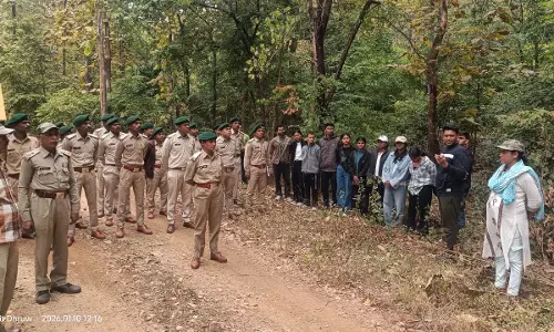 प्रशिक्षणार्थियों और छात्रों ने सीखा वन प्रबंधन और जैविक खेती के तरीके
