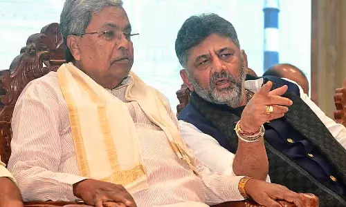रोजगार के लिए पलायन की स्थिति बदलनी चाहिए: CM रोजगार के लिए पलायन की स्थिति बदलनी चाहिए: CM