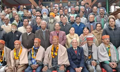 एसोसिएशन ने Nurpur में 14 पेंशनरों को सम्मानित किया एसोसिएशन ने Nurpur में 14 पेंशनरों को सम्मानित किया