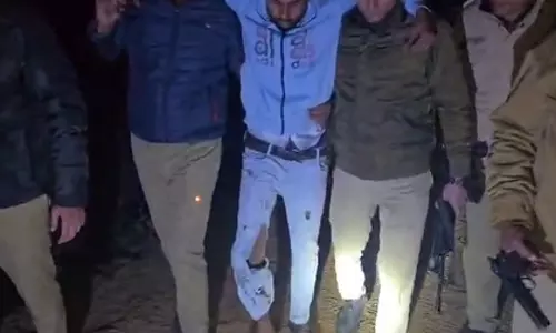 UP के इटावा में 7 साल की बच्ची से रेप, कुछ ही घंटों में आरोपी गिरफ्तार UP के इटावा में 7 साल की बच्ची से रेप, कुछ ही घंटों में आरोपी गिरफ्तार