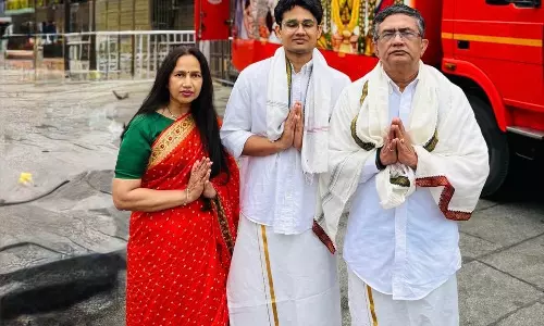 IPO अपडेट के बीच NSE CEO का बयान, तिरुपति दर्शन को माना शुभ