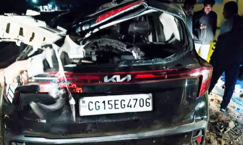 टीचर के बेटे समेत 2 की मौत, अंबिकापुर में कार कई बार पलटी