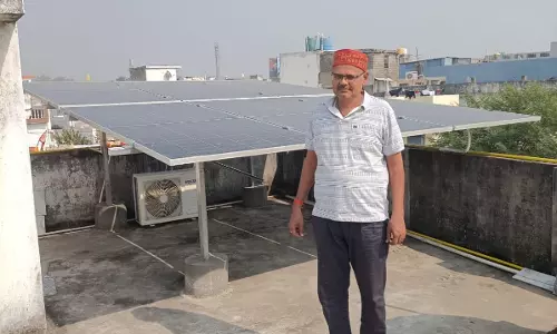 प्रधानमंत्री सूर्यघर मुफ्त बिजली योजना, जितेन्द्र शर्मा को बिजली बिल से मिली राहत प्रधानमंत्री सूर्यघर मुफ्त बिजली योजना, जितेन्द्र शर्मा को बिजली बिल से मिली राहत