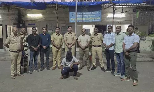 Palghar Crime: नालासोपारा पुलिस ने पूरे महाराष्ट्र में तलाश के बाद वांटेड क्रिमिनल को अरेस्ट किया Palghar Crime: नालासोपारा पुलिस ने पूरे महाराष्ट्र में तलाश के बाद वांटेड क्रिमिनल को अरेस्ट किया