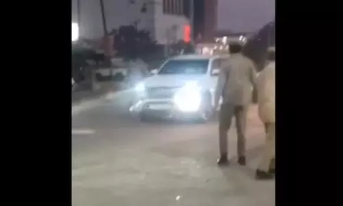 यूपी के डिप्टी CM केशव प्रसाद मौर्य की कार बरेली में आवारा गाय से टकराई