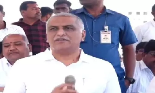 Telangana सरकार पर सवाल, हरीश राव ने किया तंज