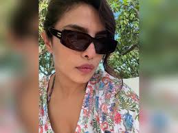 Priyanka चोपड़ा परिवार के साथ अपनी न्यू ईयर ट्रिप से वापस लौट आई