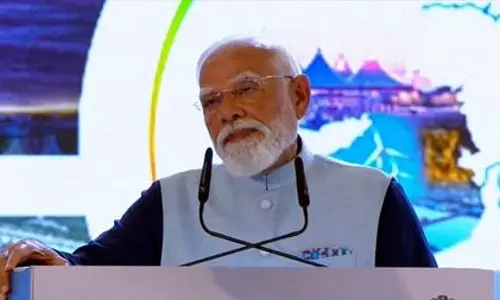 पीएम मोदी ने वाइब्रेंट गुजरात रीजनल कॉन्फ्रेंस का किया उद्घाटन, कहा- यह समिट ग्लोबल ग्रोथ का बड़ा उदाहरण पीएम मोदी ने वाइब्रेंट गुजरात रीजनल कॉन्फ्रेंस का किया उद्घाटन, कहा- यह समिट ग्लोबल ग्रोथ का बड़ा उदाहरण