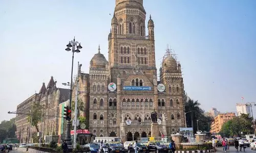 Mahayuti ने मुंबई नगर निगम चुनाव के लिए घोषणापत्र जारी किया: महिलाओं, झुग्गी-मुक्त शहर और लोन पर फोकस