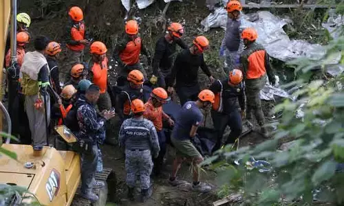 Philippines लैंडफिल डिजास्टर: 6 की मौत, दर्जनों अब भी मलबे में कैद।