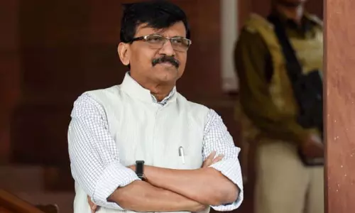 Sanjay Raut: ठाकरे अभी भी 10 मिनट में मुंबई बंद कर सकते Sanjay Raut: ठाकरे अभी भी 10 मिनट में मुंबई बंद कर सकते