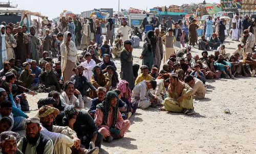 सीमा पर तनाव के चलते Pakistan और अफगानिस्तान के बीच व्यापार में 40 प्रतिशत की गिरावट आई