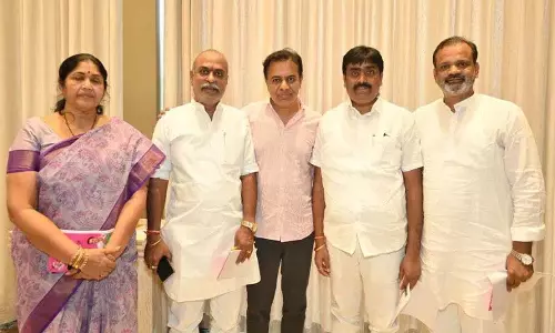 हमें नगर निगम चुनाव जीतने की दिशा में काम करना चाहिए: KTR