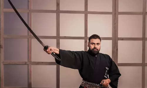 Pawan Kalyan को मिला दुर्लभ सम्मान: जापानी मार्शल आर्ट्स केंजुत्सु में हुए शामिल Pawan Kalyan को मिला दुर्लभ सम्मान: जापानी मार्शल आर्ट्स केंजुत्सु में हुए शामिल