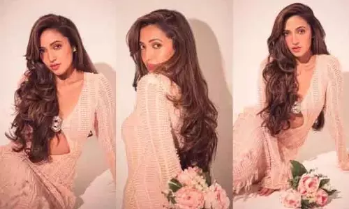 Neha Shetty का नया फोटोशूट: सादगी और ग्लैमर का परफेक्ट बैलेंस Neha Shetty का नया फोटोशूट: सादगी और ग्लैमर का परफेक्ट बैलेंस