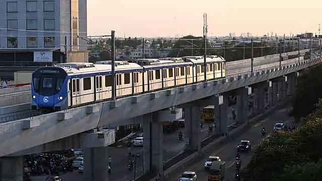 Porur-वडापलानी के बीच मेट्रो ट्रेन का ट्रायल रन Porur-वडापलानी के बीच मेट्रो ट्रेन का ट्रायल रन