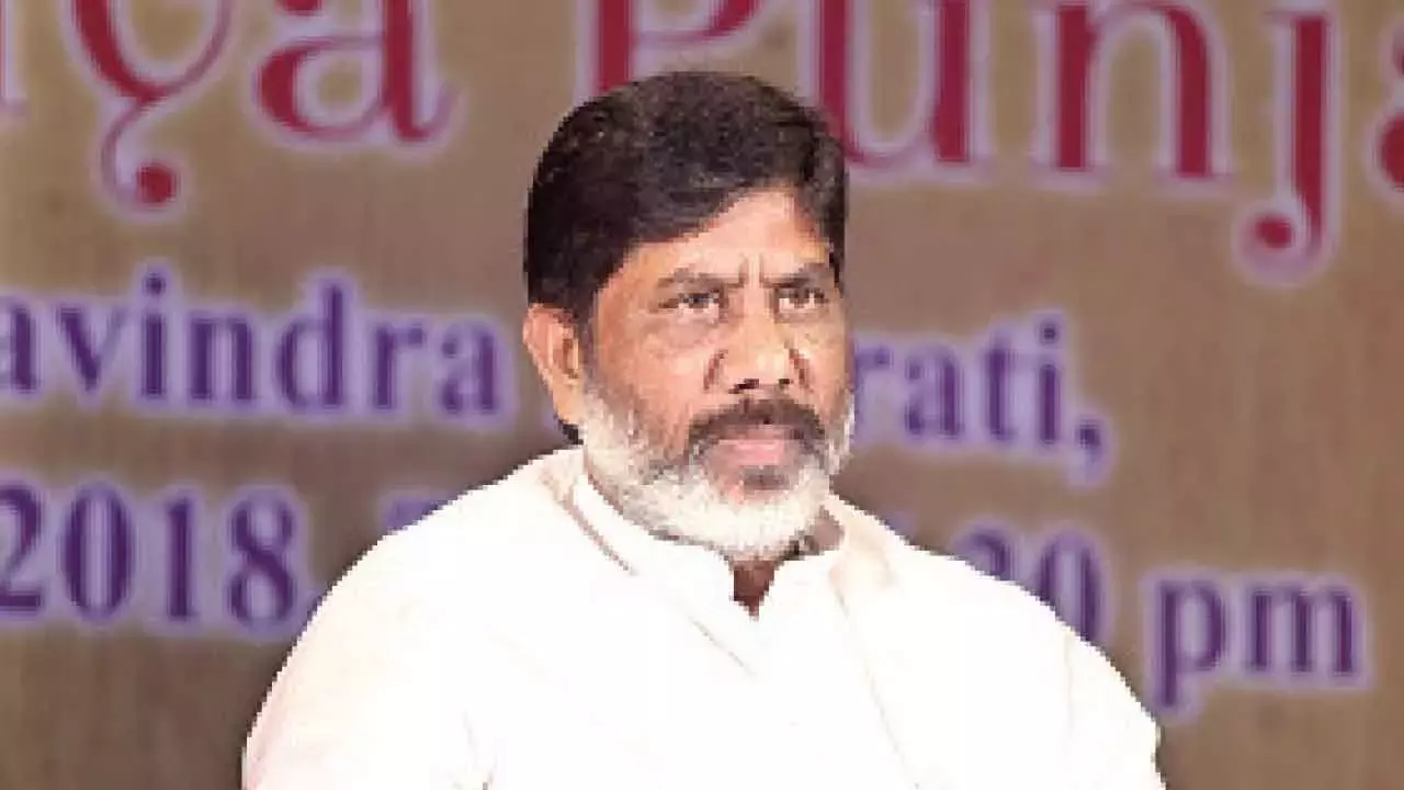 Telangana: सरकार ने 1.02 करोड़ रुपये का दुर्घटना बीमा शुरू किया Telangana: सरकार ने 1.02 करोड़ रुपये का दुर्घटना बीमा शुरू किया