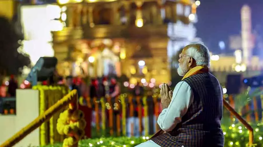 PM Modi ने सोमनाथ स्वाभिमान पर्व के तहत शौर्य यात्रा का नेतृत्व किया PM Modi ने सोमनाथ स्वाभिमान पर्व के तहत शौर्य यात्रा का नेतृत्व किया