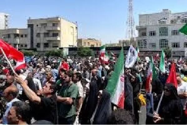 Iran की सेना ने विरोध प्रदर्शनों के बीच राष्ट्रीय हितों की रक्षा करने का वादा किया Iran की सेना ने विरोध प्रदर्शनों के बीच राष्ट्रीय हितों की रक्षा करने का वादा किया
