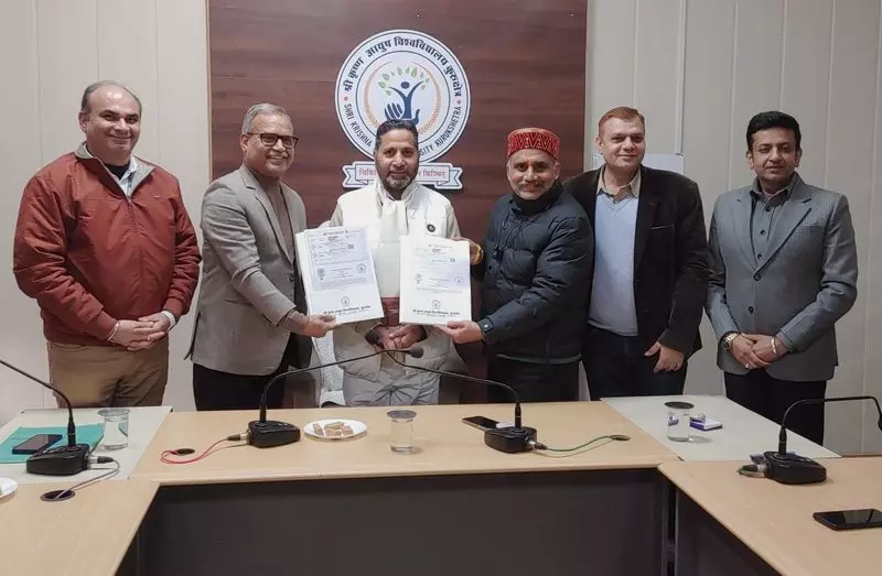 Kurukshetra से गुरुग्राम यूनिवर्सिटीज़ ने एकेडमिक सहयोग को मज़बूत करने के लिए समझौता किया Kurukshetra से गुरुग्राम यूनिवर्सिटीज़ ने एकेडमिक सहयोग को मज़बूत करने के लिए समझौता किया