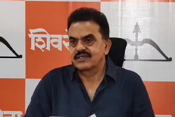 Sanjay Nirupam: हिजाब पहनने वाली महिला भारत की PM नहीं बन सकती Sanjay Nirupam: हिजाब पहनने वाली महिला भारत की PM नहीं बन सकती