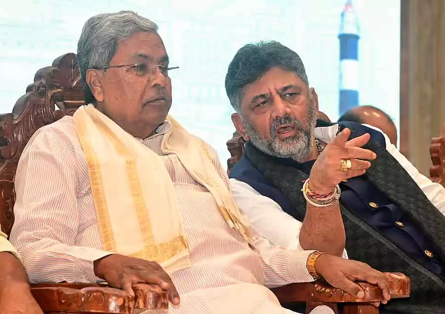 रोजगार के लिए पलायन की स्थिति बदलनी चाहिए: CM रोजगार के लिए पलायन की स्थिति बदलनी चाहिए: CM
