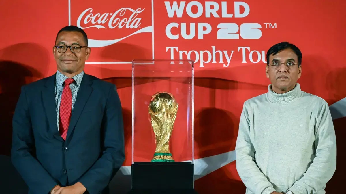 FIFA वर्ल्ड कप 2026 ट्रॉफी 12 साल बाद भारत पहुंची, केंद्रीय खेल मंत्री मनसुख मंडाविया FIFA वर्ल्ड कप 2026 ट्रॉफी 12 साल बाद भारत पहुंची, केंद्रीय खेल मंत्री मनसुख मंडाविया