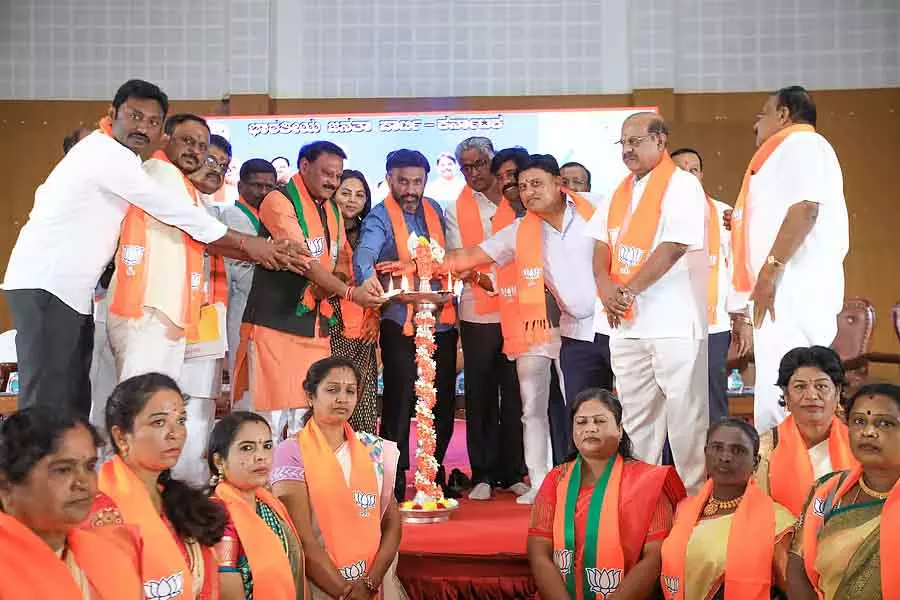 गैर-कानूनी वोटिंग रोकने के लिए वोटर लिस्ट में बदलाव किया गया: Dr. K. Sudhakar गैर-कानूनी वोटिंग रोकने के लिए वोटर लिस्ट में बदलाव किया गया: Dr. K. Sudhakar
