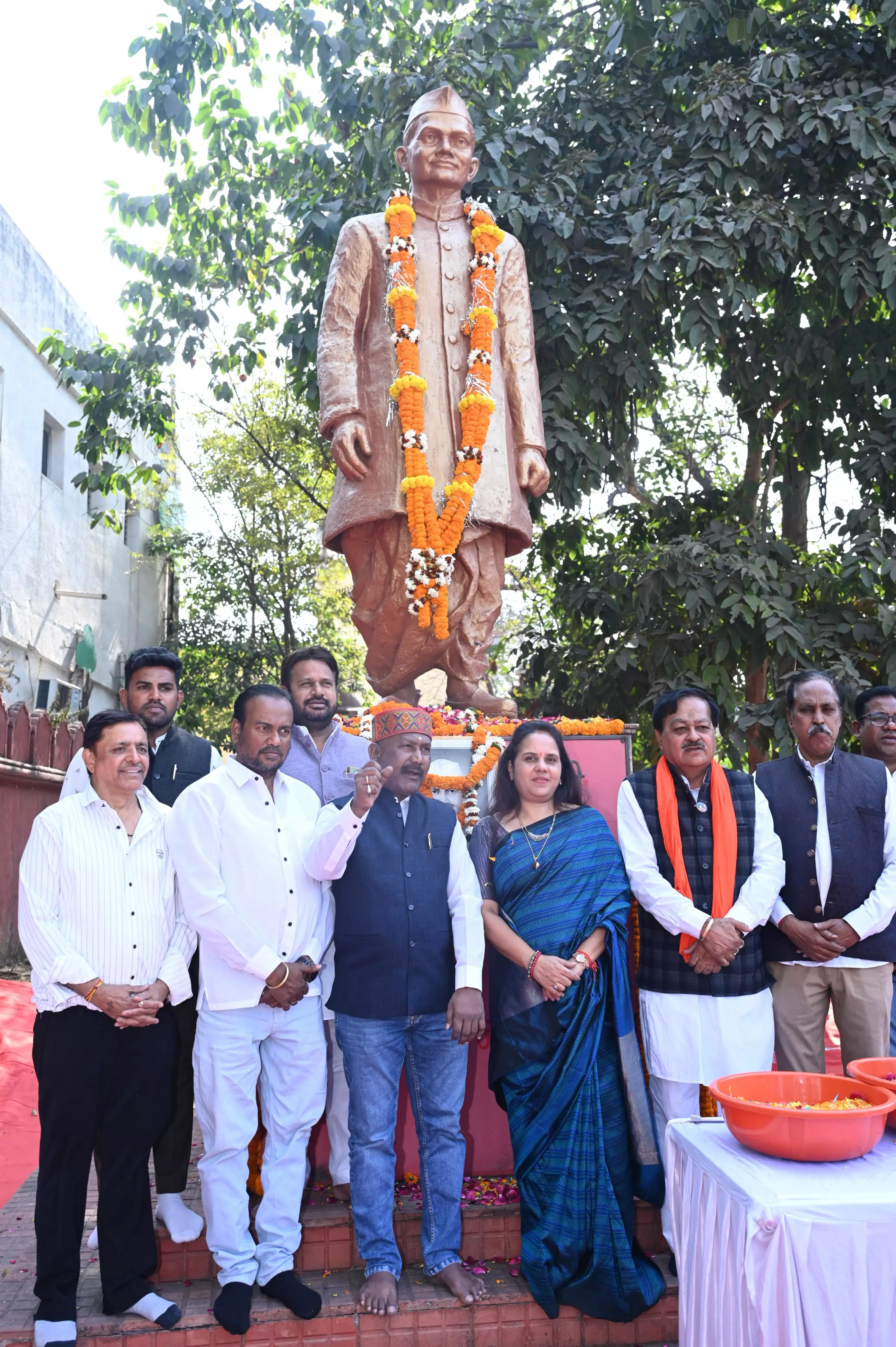 मेयर मीनल चौबे ने भारत रत्न लालबहादुर शास्त्री को 60वीं पुण्यतिथि पर किया नमन मेयर मीनल चौबे ने भारत रत्न लालबहादुर शास्त्री को 60वीं पुण्यतिथि पर किया नमन