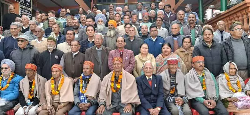 एसोसिएशन ने Nurpur में 14 पेंशनरों को सम्मानित किया एसोसिएशन ने Nurpur में 14 पेंशनरों को सम्मानित किया