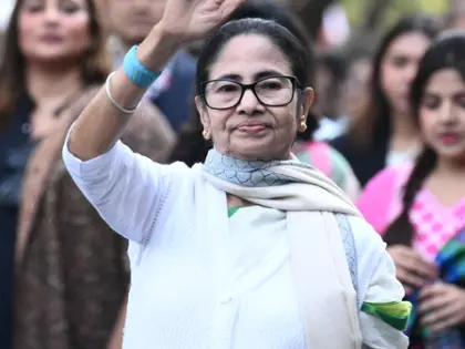 Trinamool ने चुनाव प्रचार की ताजगी, थीम सॉन्ग में ममता को बताया ‘शेरनी’ Trinamool ने चुनाव प्रचार की ताजगी, थीम सॉन्ग में ममता को बताया ‘शेरनी’